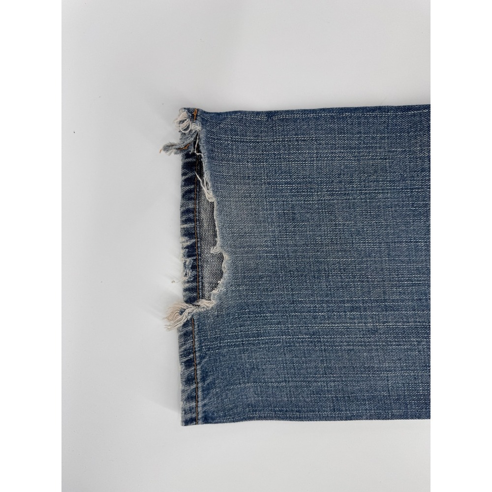 Vintage Levi's 559 Relaxed Straight Jeans Mens Size 36x34 Blue Hem Distressed - Picture 15 of 16